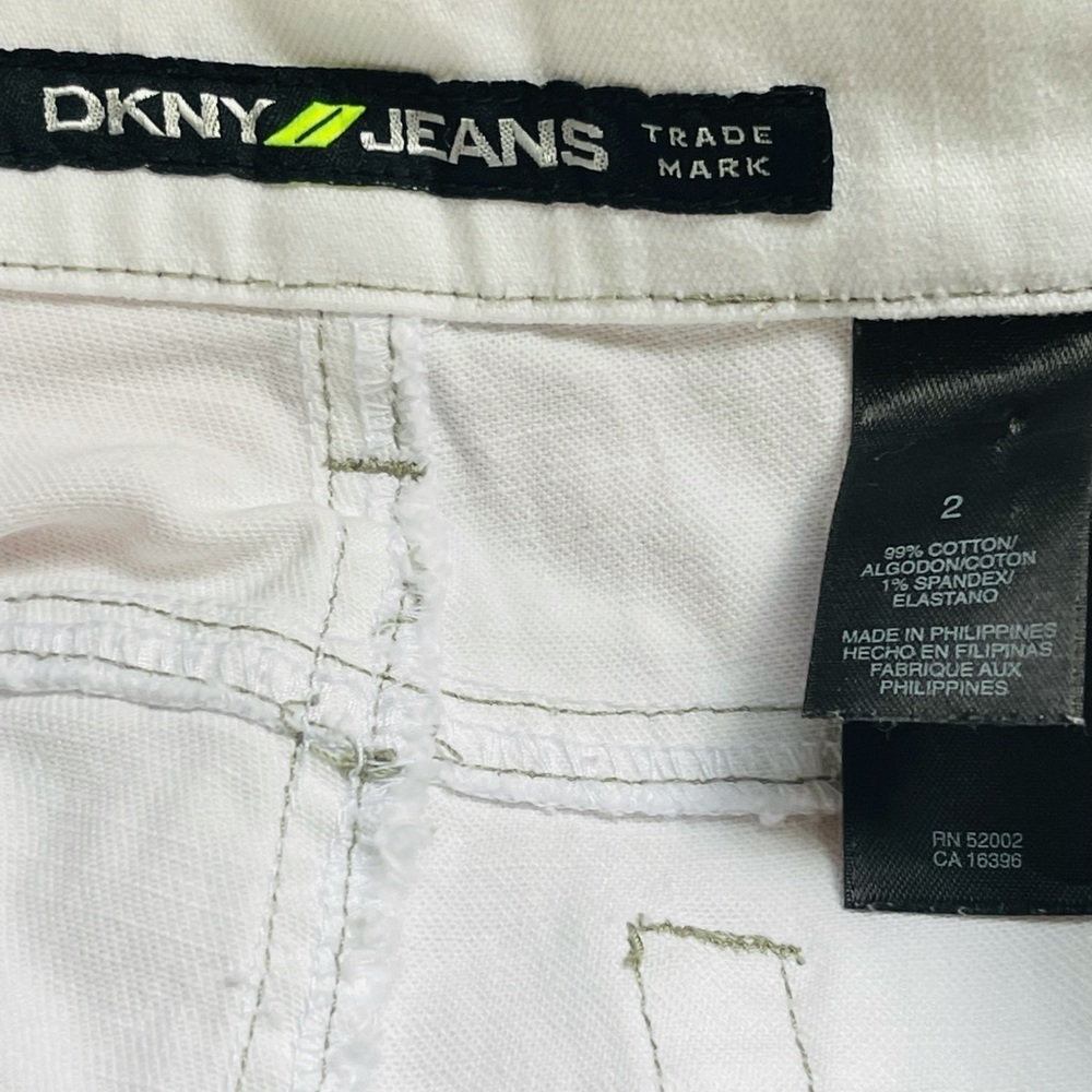 DKNY Jeans Women’s Bootcut White Jeans Pants - Picture 5 of 8